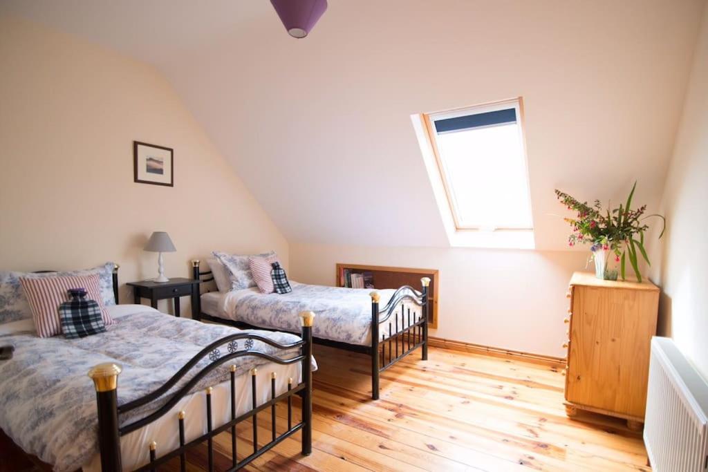 *Spacious Irish Cottage* Fanore 外观 照片