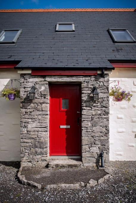 *Spacious Irish Cottage* Fanore 外观 照片